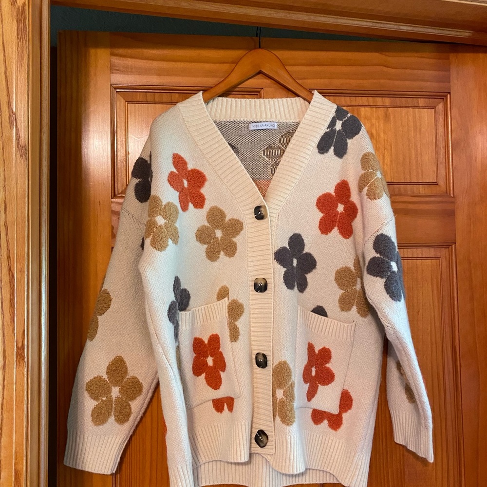 Fun retro cardigan